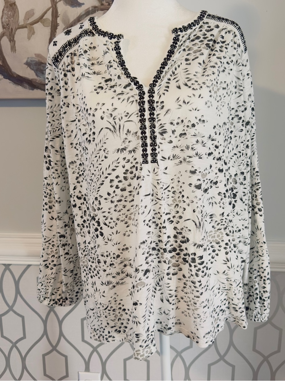Lucky Brand Womans Blouse Black White Grey SZ 2XL Long Sleeve Pullon Embroidery